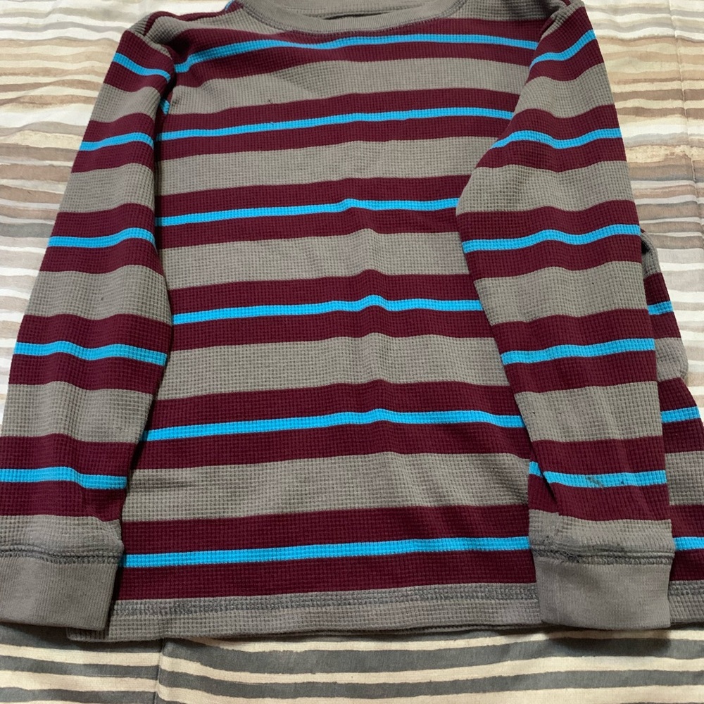 Blue grey and burgundy long sleeve size {M&5/6}